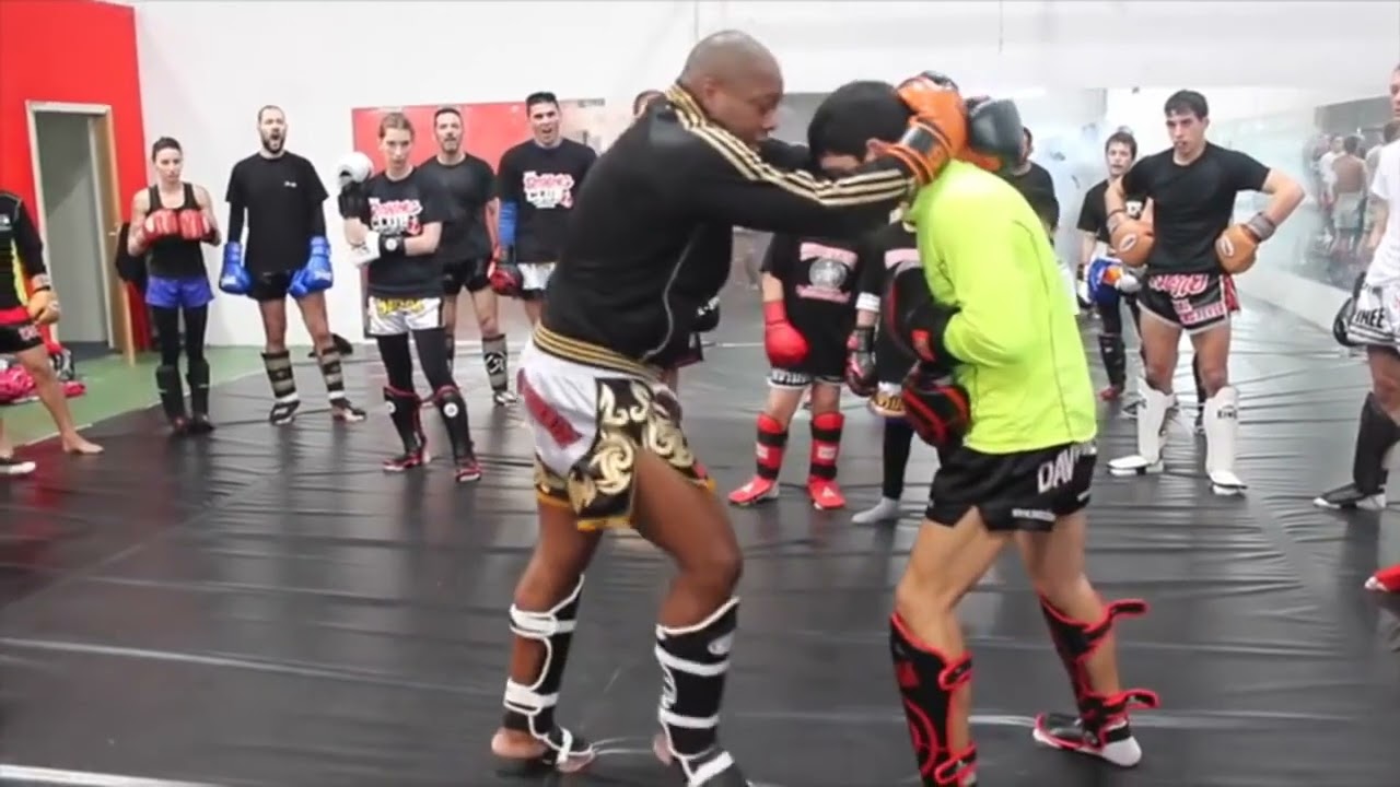 Ivan Hippolyte's Dutch Kickboxing 2nd Combination - (J,RU, C, H, K, LK, RK) #muaythai, #mma, #karate