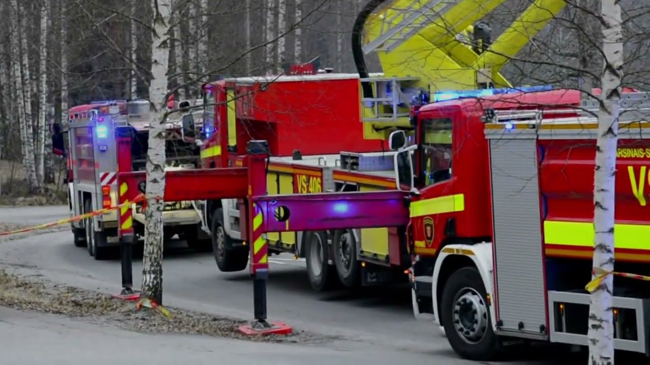 Hälytysajo- ja tapahtumapaikkavideoita ( Rakennuspalo Suuri ) tehtävältä  [17.4.2024 - SALO ]