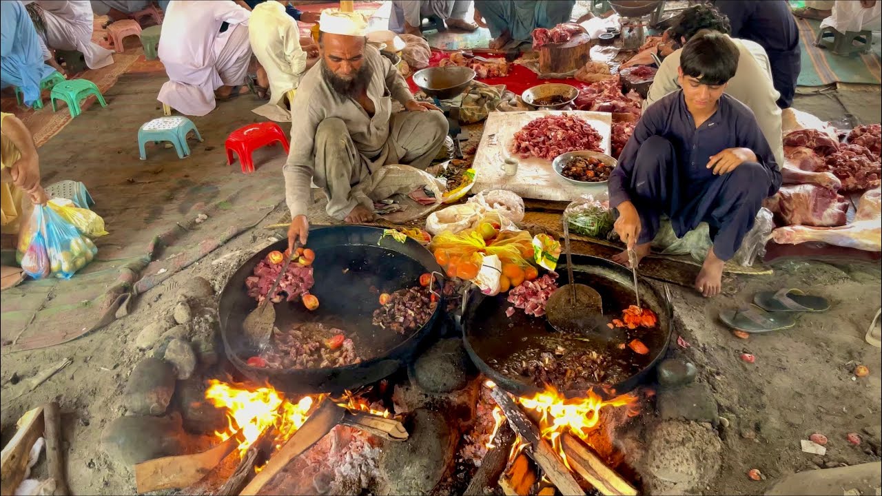 Land Kamar Mela Famous Beef Roast | Tawa beef Karahi | Karak Famous Beef Karahi