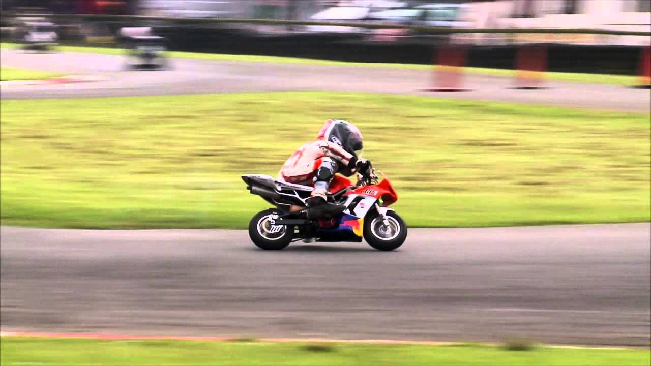 2015 Fab Racing British Minibikes Championship: Rd 8, Llandow Part 1