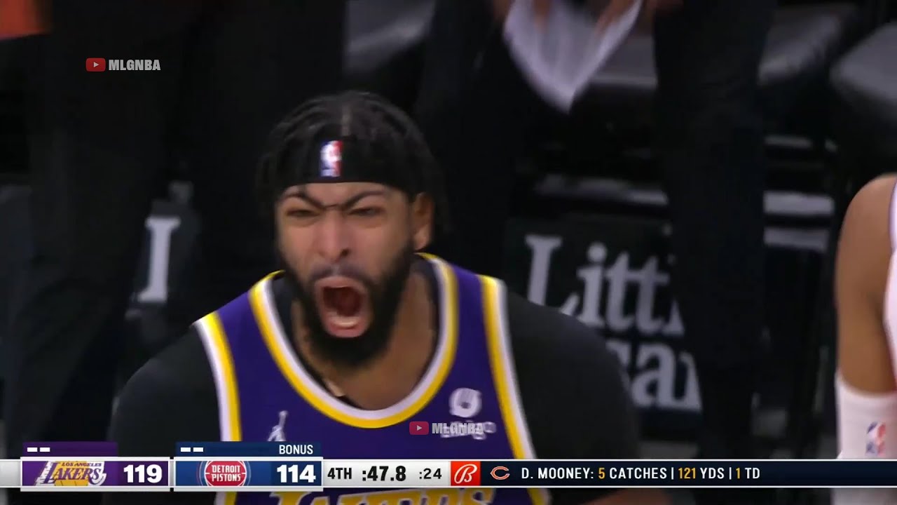 Anthony Davis with two CLUTCH blocks on Cade Cunningham in winning time! 🔥