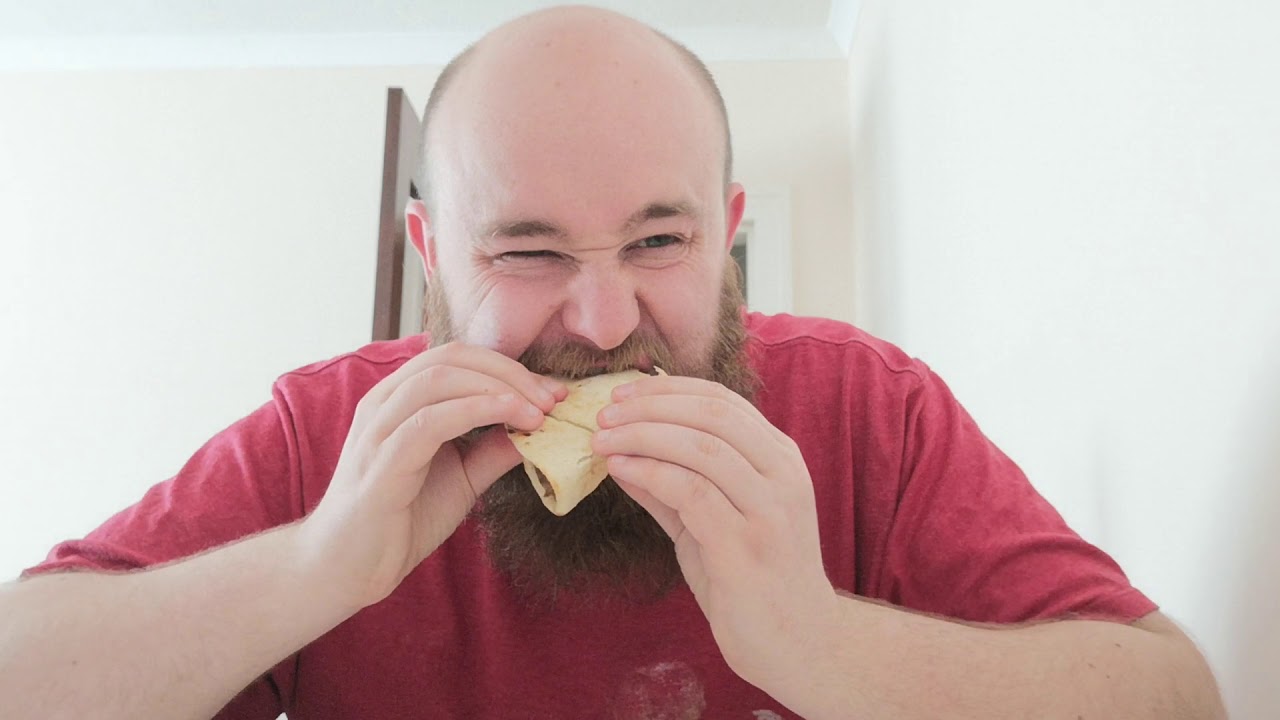 Big Snack Doner Kebab with Chili Sauce -- Snack Tube
