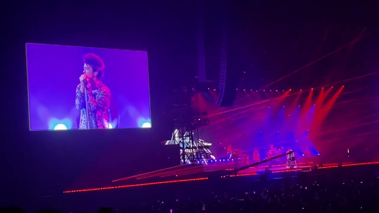 Bruno Mars - Moonshine/24k Magic (Live at 京セラドーム2022)
