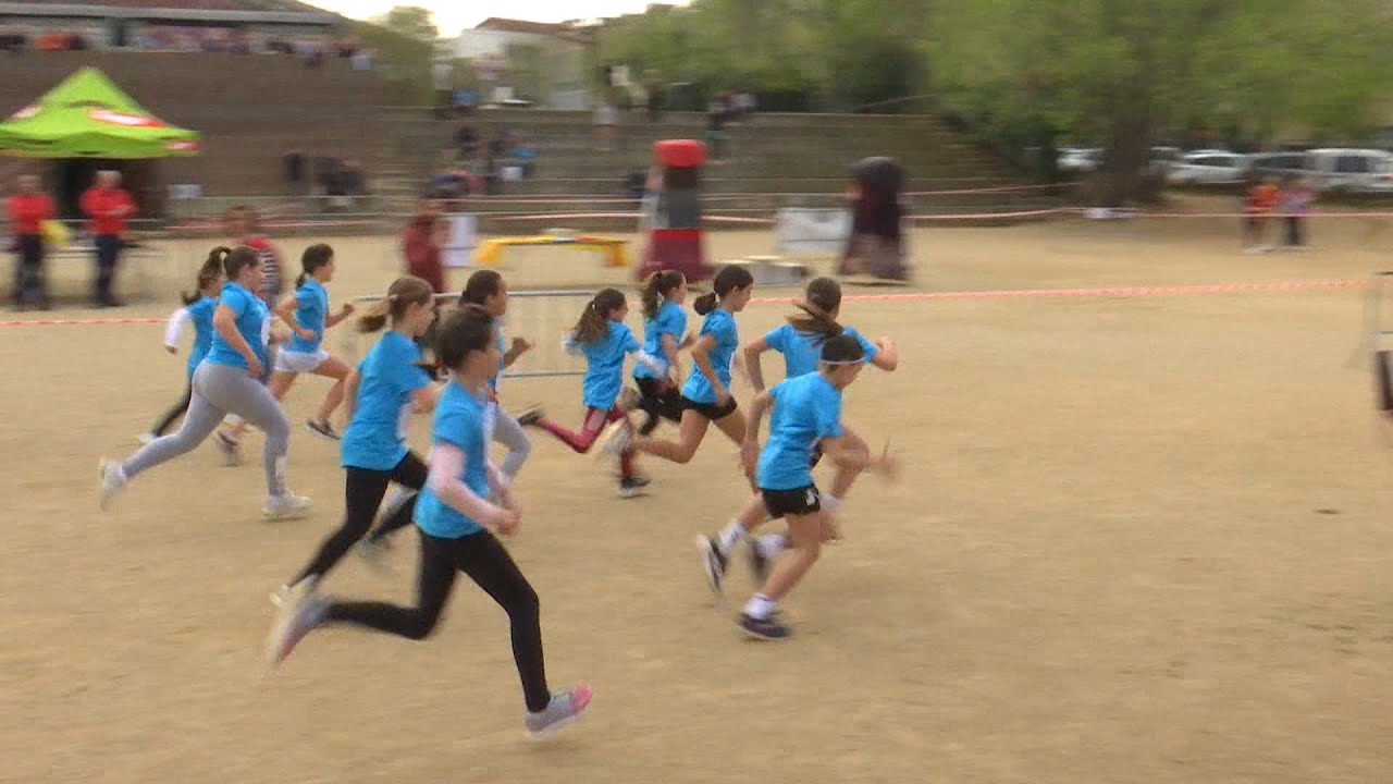 VOTV - L’Escola Joan Sanpera comparteix el seu Cros amb l’Escola Arboç