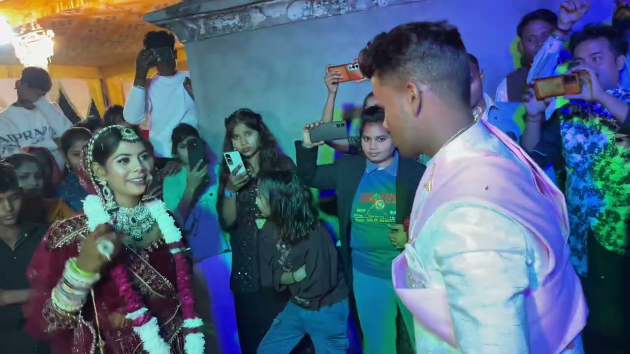 Mama mami ka gajab dance 💃 #comedy #realfools #comedyshow #surajroxfunnyvibeo #vikramcomedyvideo 