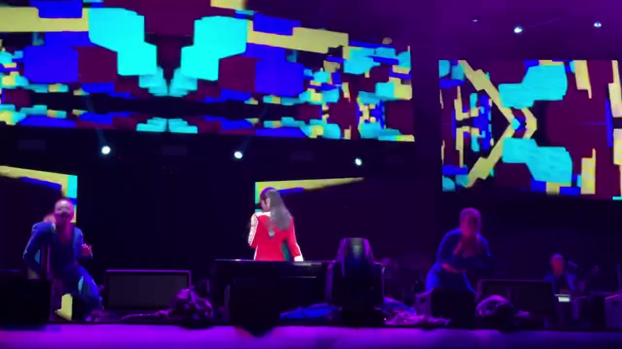 Kelly Chen 陳慧琳 @ One Love Asia Festival Singapore -《大日子》、《愛情來了》、《不如跳舞》