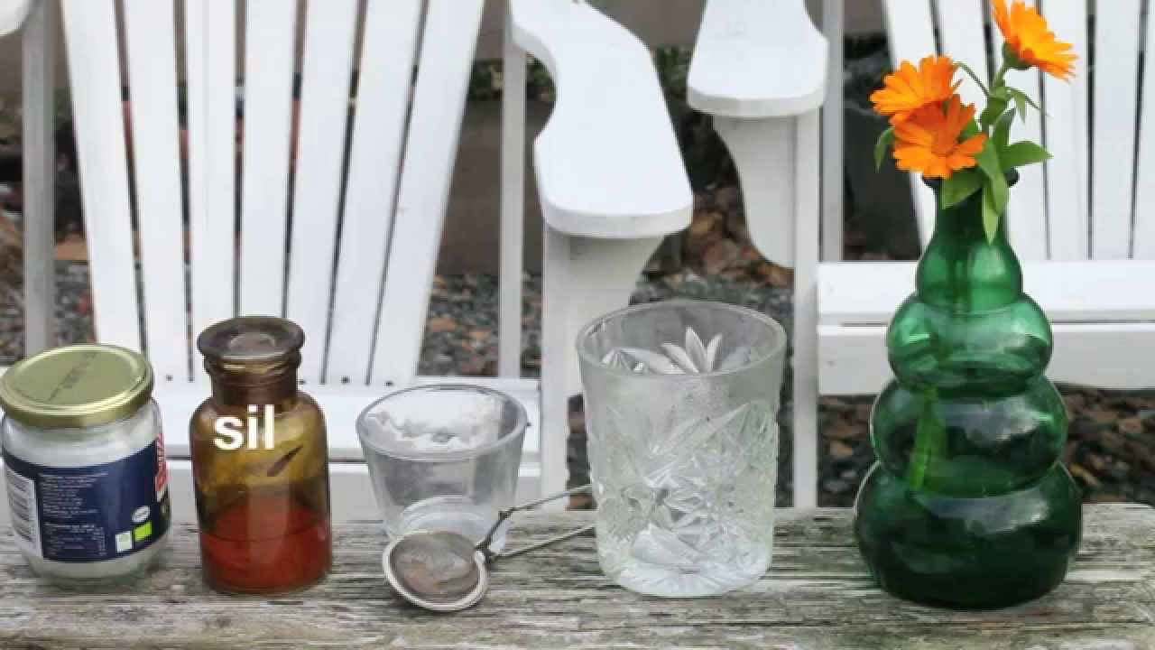 Ringblomscerat - Tillverka eget cerat / läppbalsam med ringblommor från trädgården