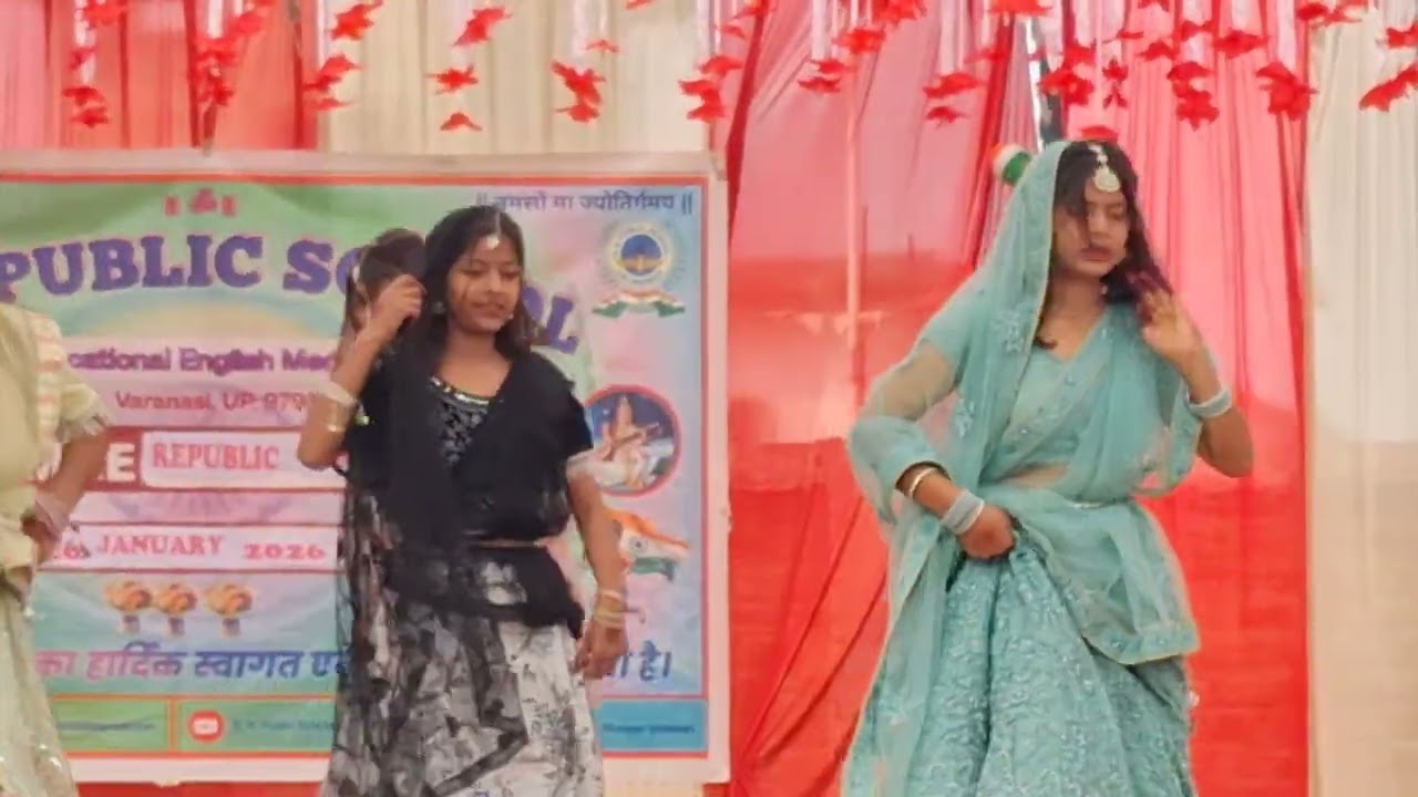 Ghoomar Ghoomar song performance 