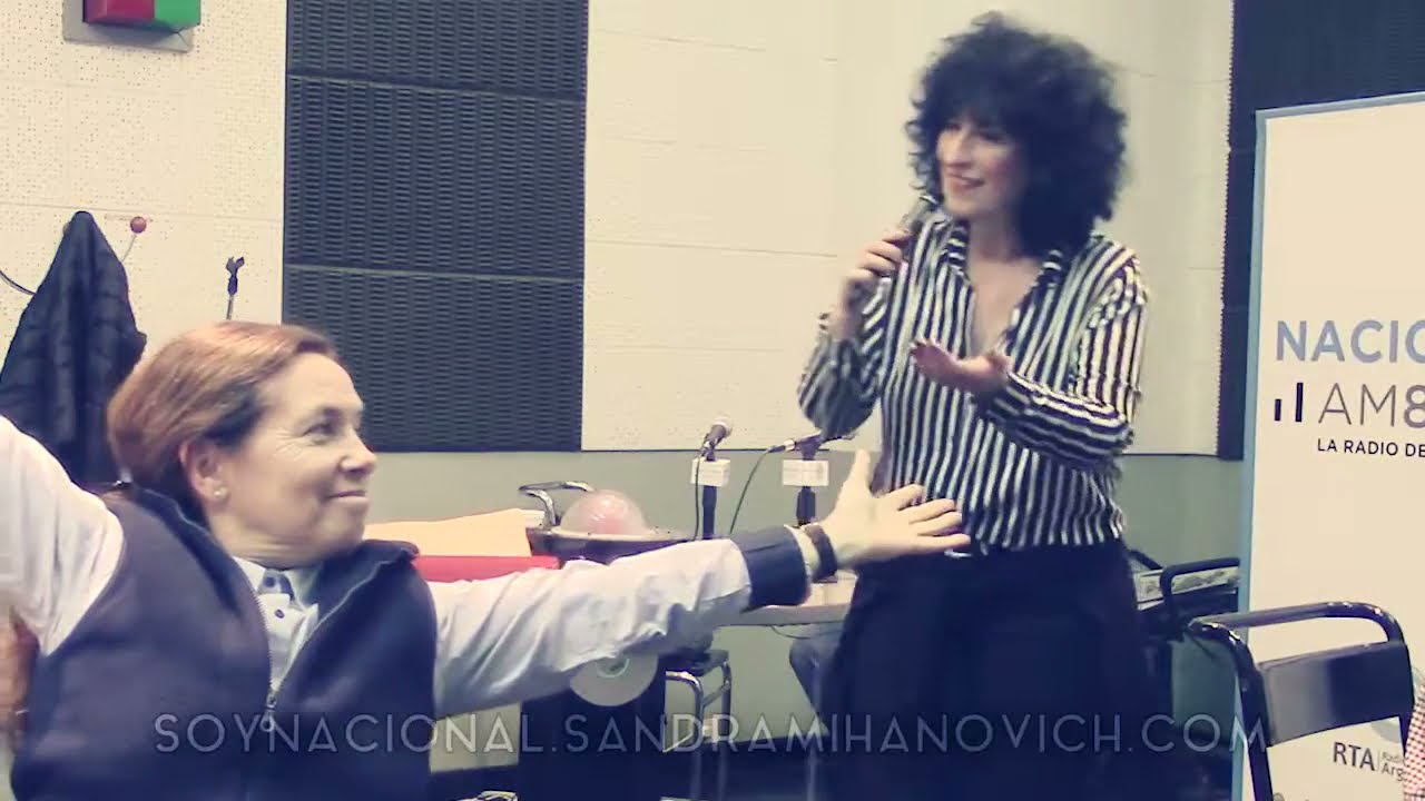 Julia Zenko - "Siempre se vuelve a Buenos Aires"