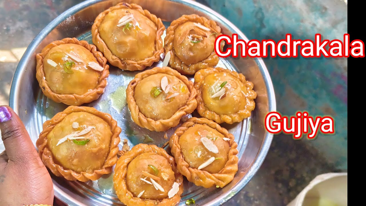 Festival Especial Chandrakala Gujiya Recipe चंद्राकला मावा गुजिया बनाने का सबसे आसान तरीका #gujiya 