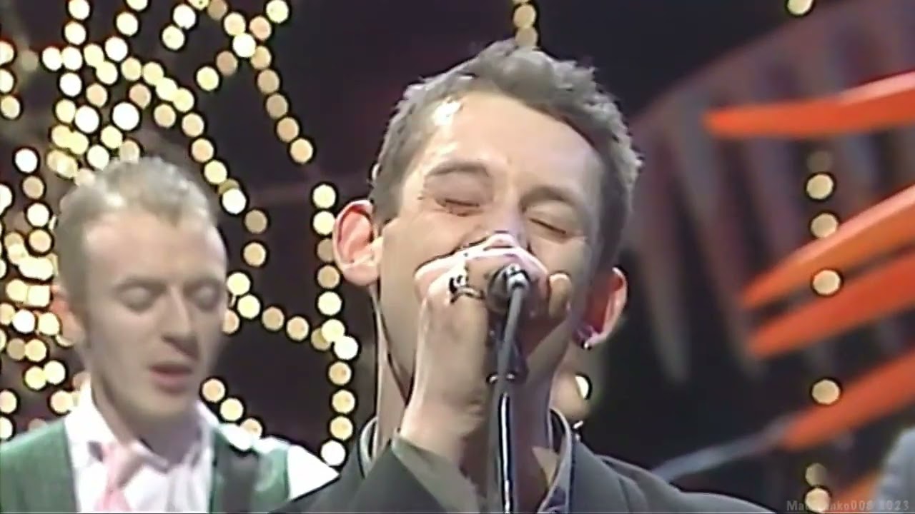 The Pogues & The Dubliners - The Irish Rover (Saturday Live) (Live) (1987) (Full HD)