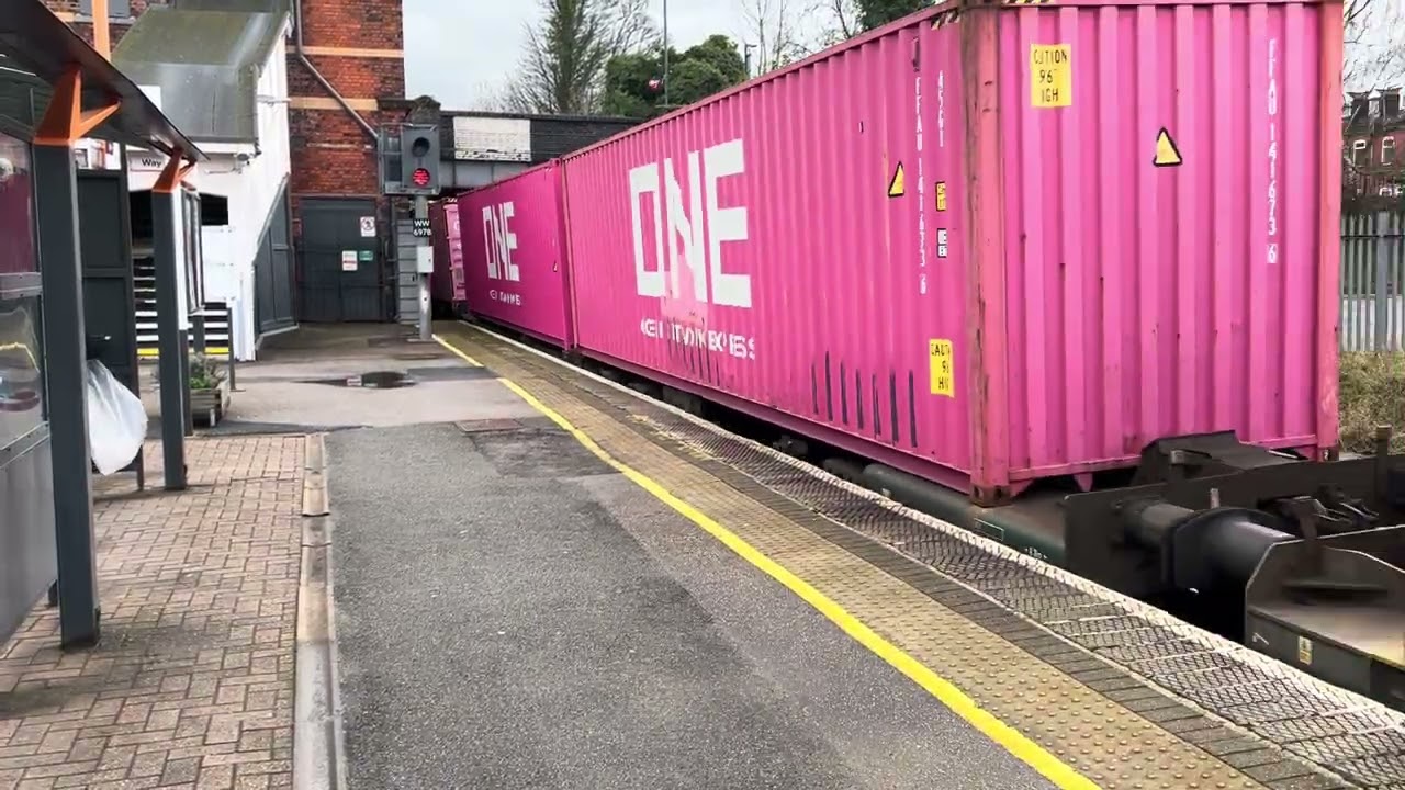 Freighter liner class 66597 (Viridor) Lawley Street F.L.T. to Southampton M.C.T. at Water Orton 