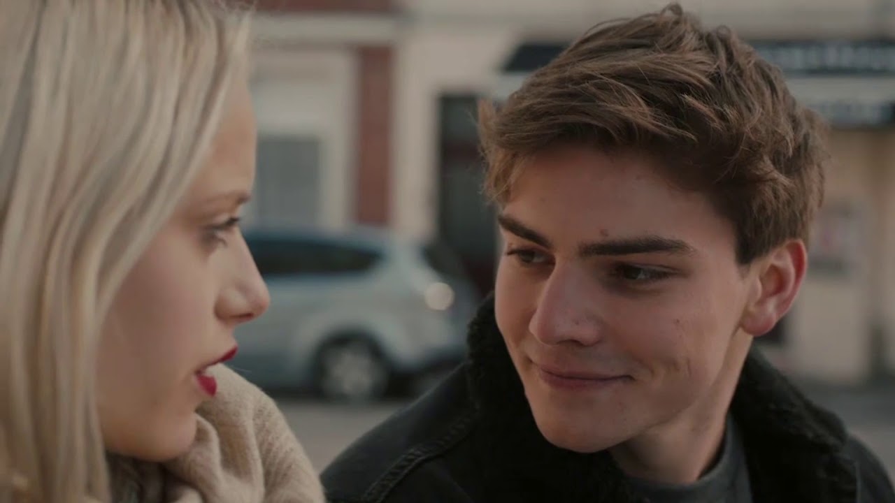 Zoë and Senne S1 Scenes