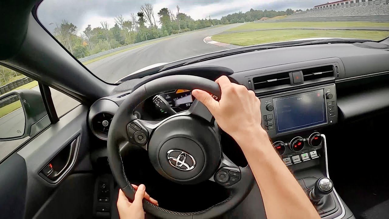 Toyota GR 86 Premium 2022 года — впечатления от вождения на треке от первого лица