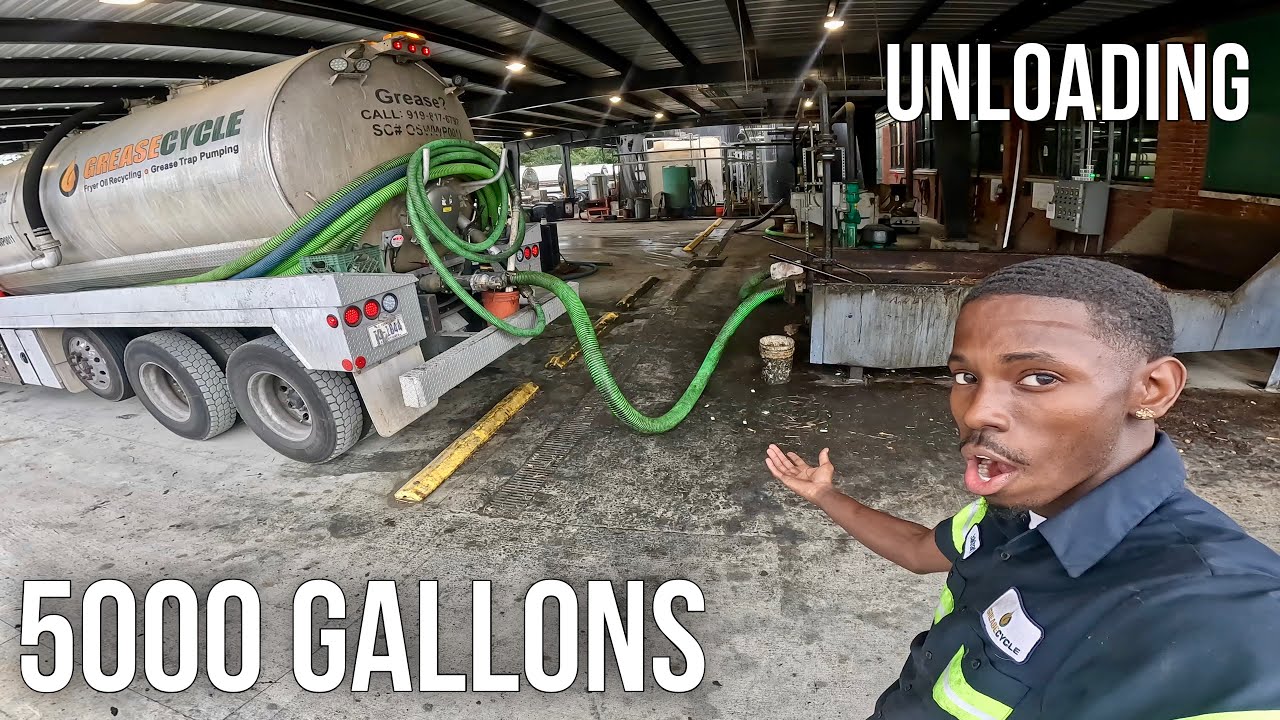 каково это — разгружать 5000 галлонов растительного масла...