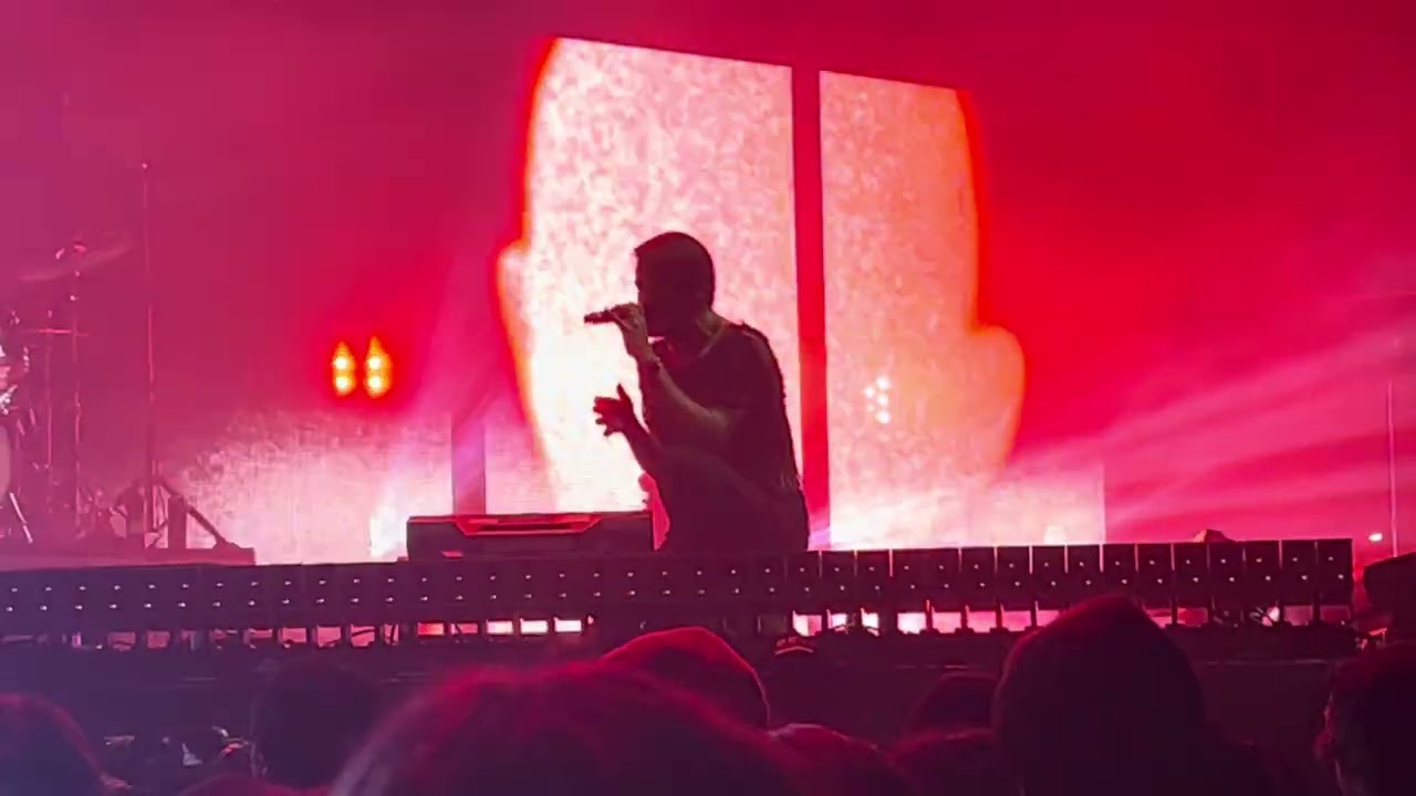 Free - Beartooth (LIVE @ Target Center - Minneapolis, MN)