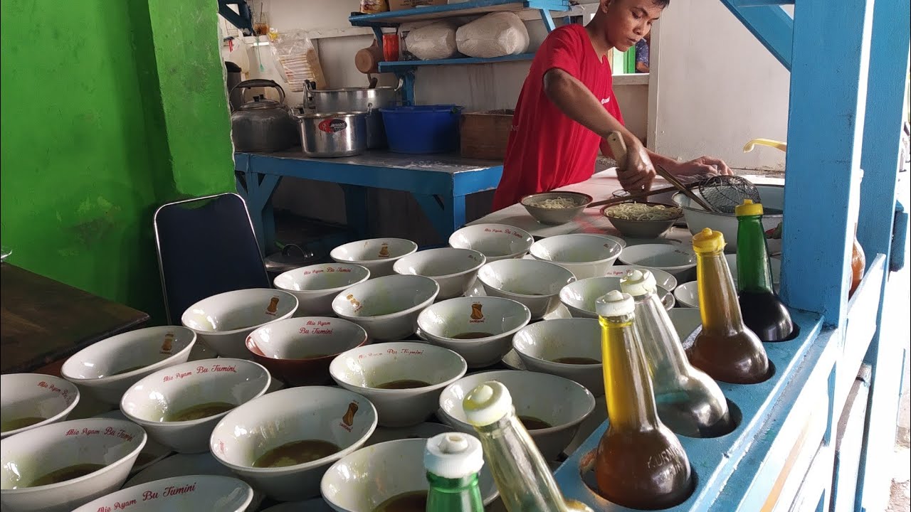 BUMBU MIE AYAM TERKENTAL, MIE AYAM TUMINI PALING TERKENAL di YOGYAKARTA | RATUSAN PORSI TERJUAL