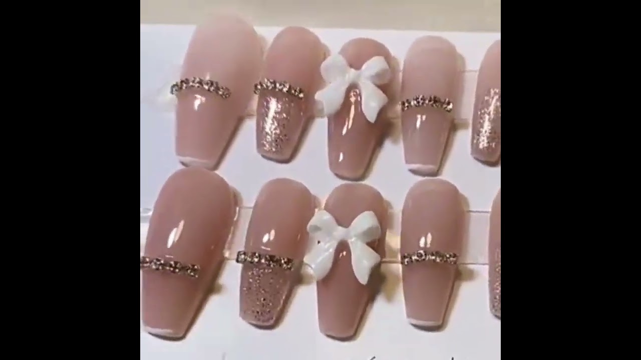 Design #3  #nails #handmadenails #nailart #handmadepressonnails #nailinspo #2022nails #naildesigns