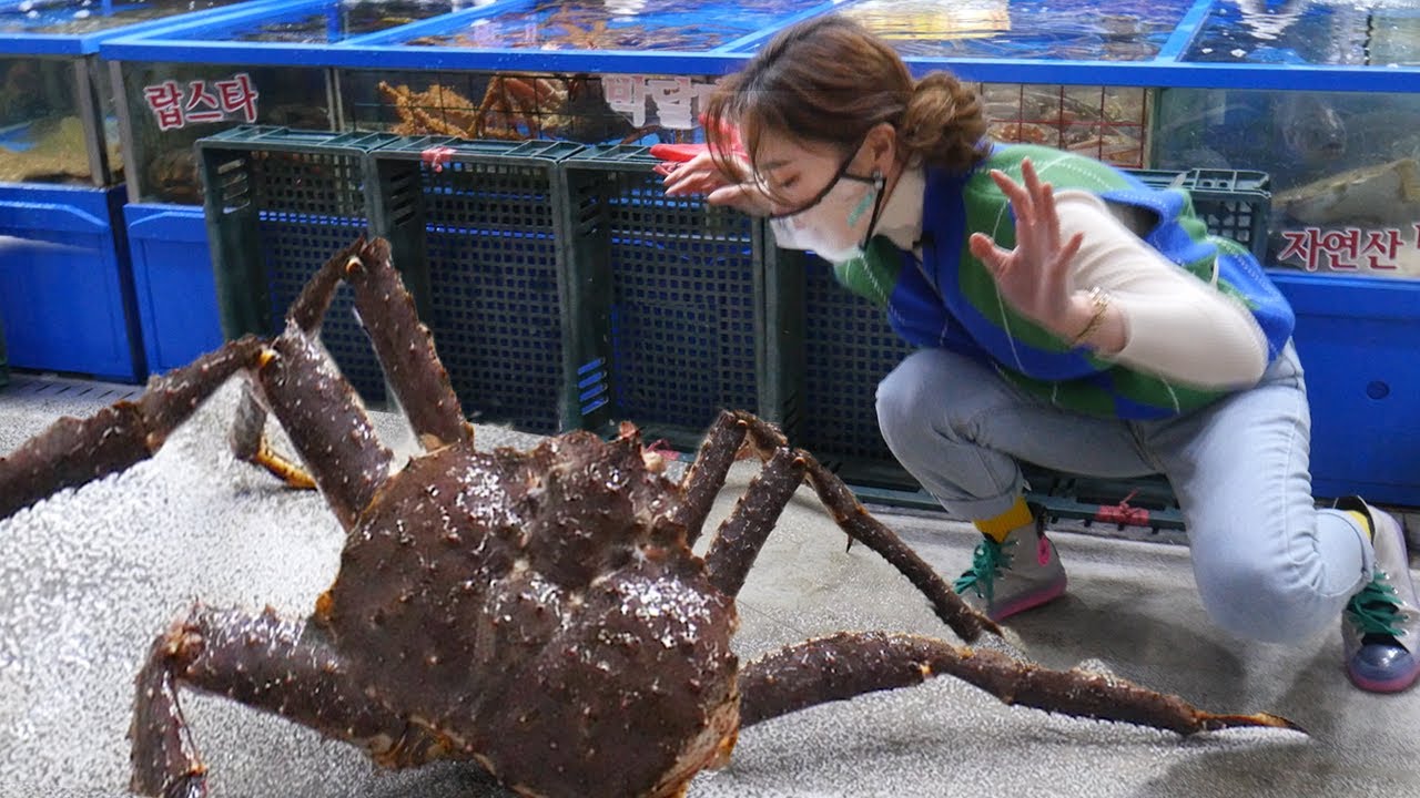 [Mukbang ASMR] крупный 5kg краб🦀 Рыбный рынок! GIANT KING CRAB Eatingsound eatingshow Ssoyoung