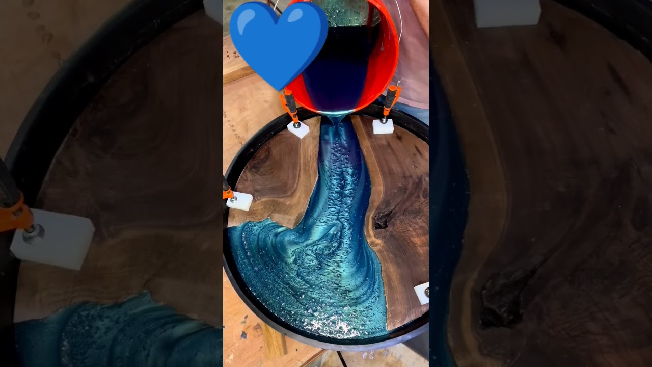 DIY - wood and blue epoxy wall clock #woodworking #clock #resin #fyp #shorts #diy