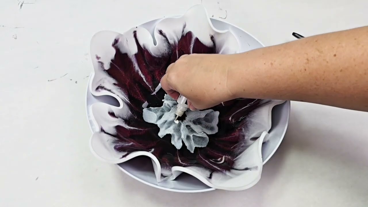 Чаша из смолы с цветком, украшенным спиртовыми чернилами!