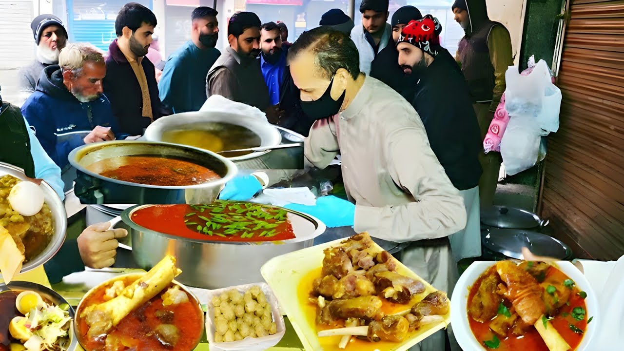 MOST EXPENSIVE BREAKFAST IN STREET FOOD PAKISTAN | 15+ DISHES AT ON FOOD CART | STREET FOOD PAKISTAN
