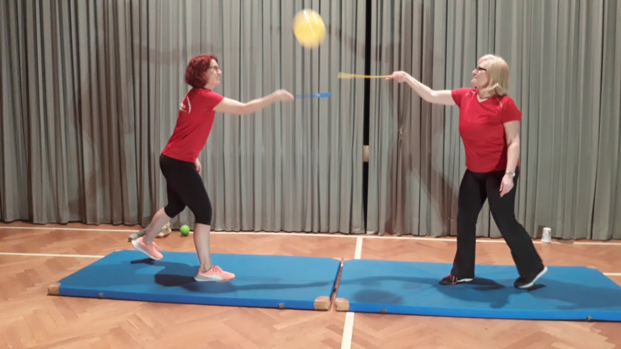 Kinderturnen Bianca & Martina Spiel & Spaß mit dem Luftballon