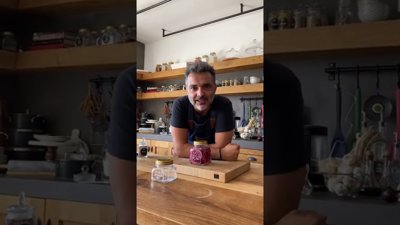 Arda Türkmen'den Soğan Turşusu Tarifi