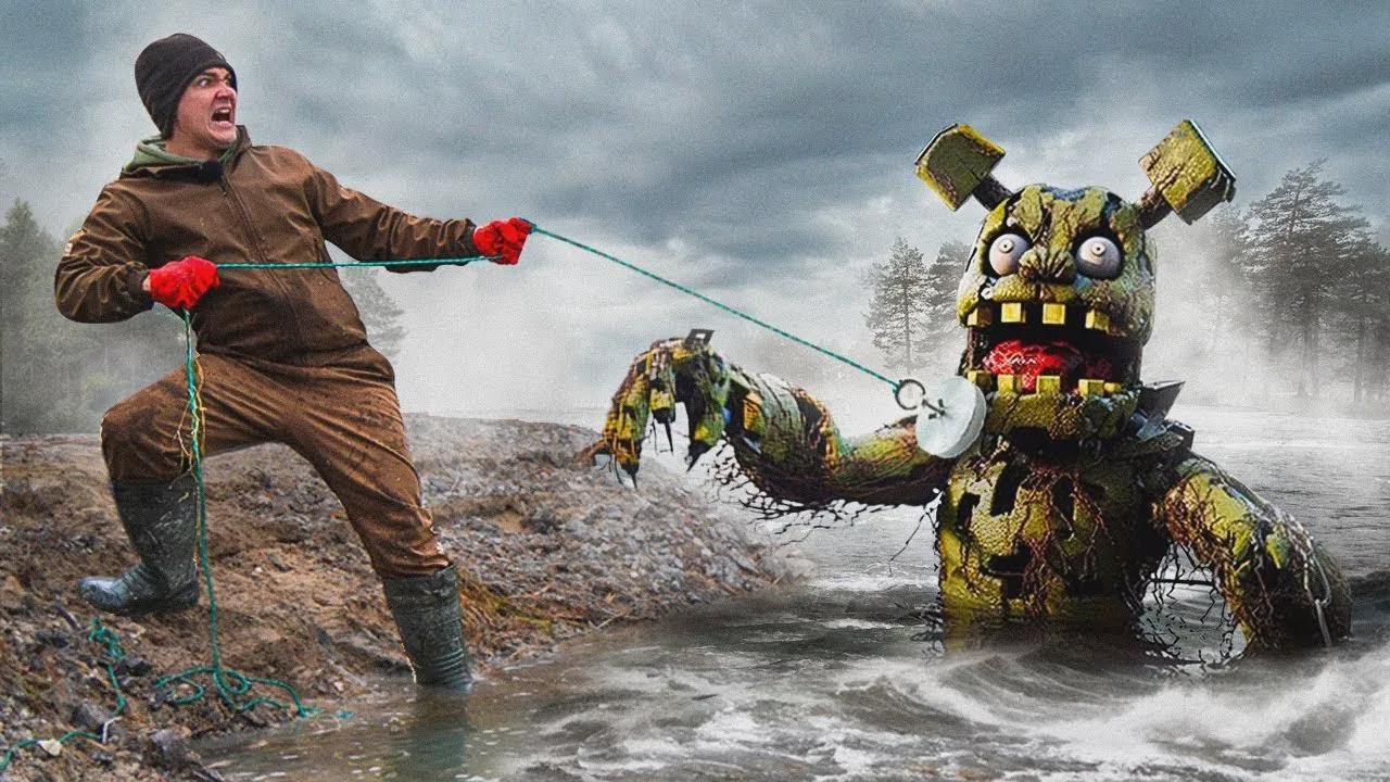 Animatrônicos encontrados debaixo d'água enquanto pescava!