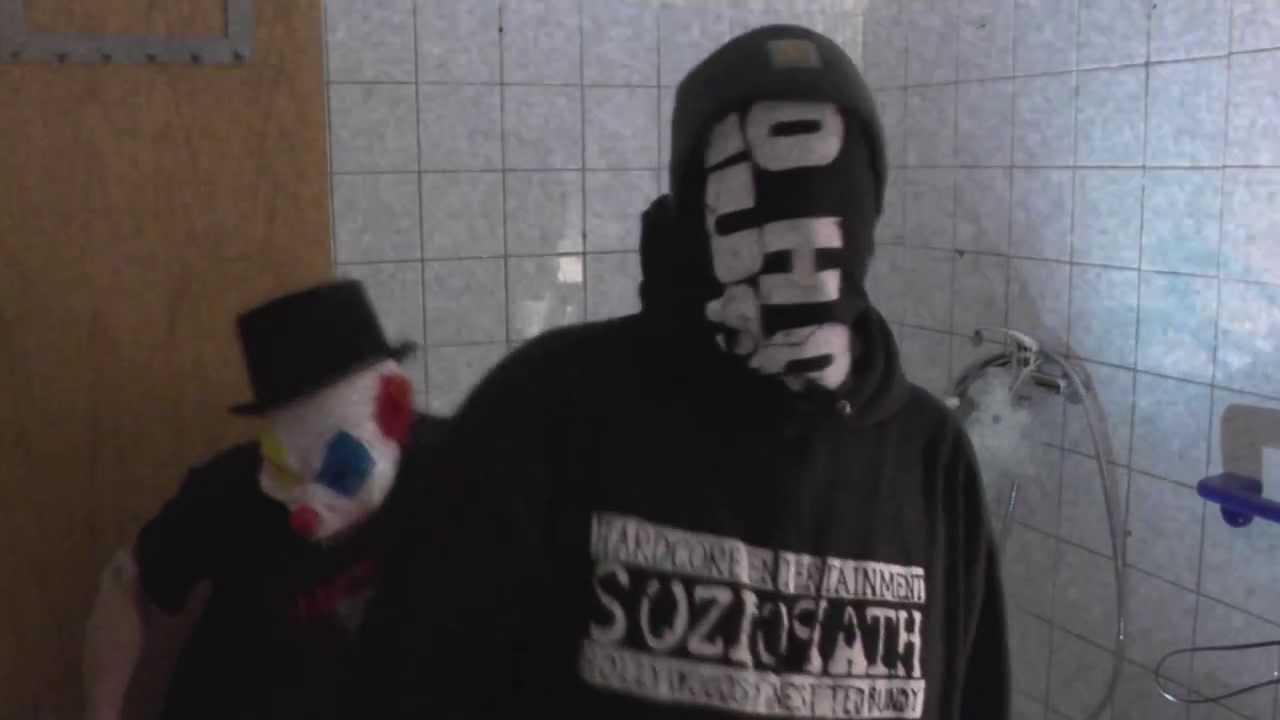 Smoke M - Untergrund (ARBEIT MACHT REICH)