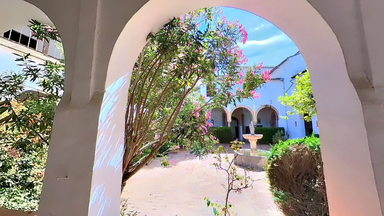 PATIO DEL CINAMOMO - MONASTERIO DE SANTA MARTA (Córdoba, España)