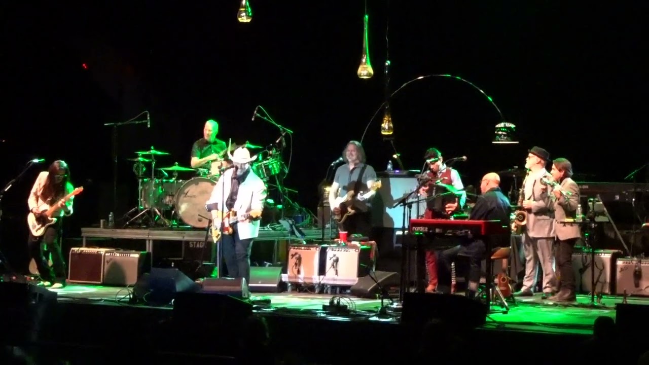 The Mavericks - Rancho Grande - Live at Wings Stadium in Kalamazoo, MI on 3-27-25