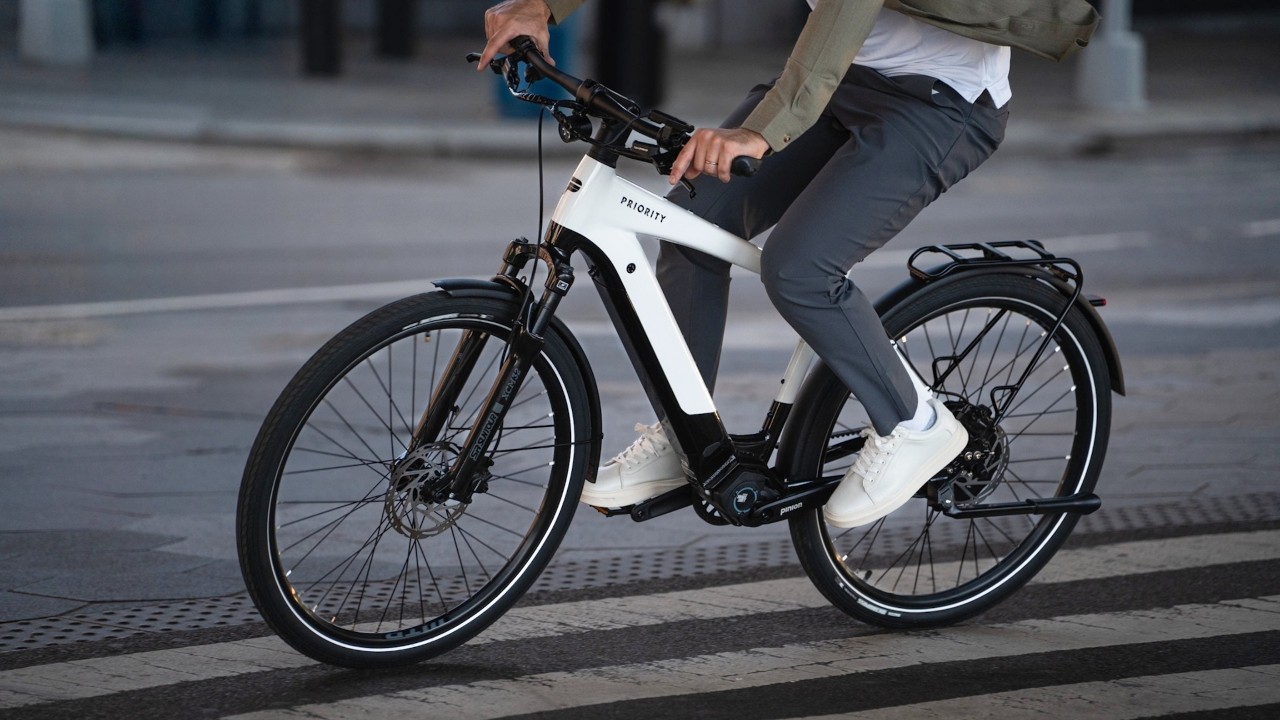 Priority Skyline - This Electric Bike Has No Chain… And It’s Better Because of It
