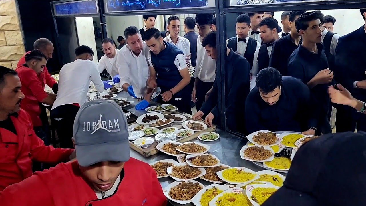 طريقه سفره القاعات لحوم مشكله رز اصفر ومكرونه طواجن لحمه وتوازن وخضار والحلو المشكل 🌹🌹🌹🌹👌
