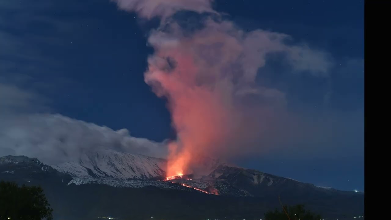 Time lapse - Colata lavica dalla frattura ad EST del vulcano