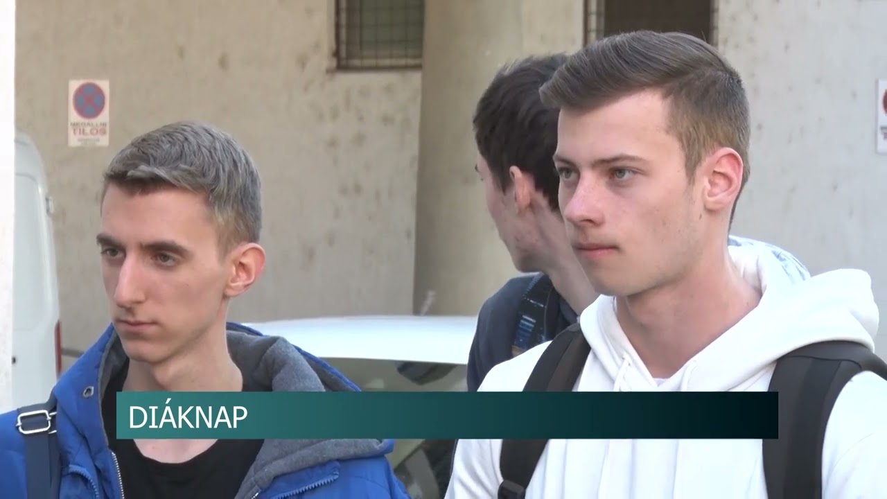 Diáknap a szekszárdi Adyban