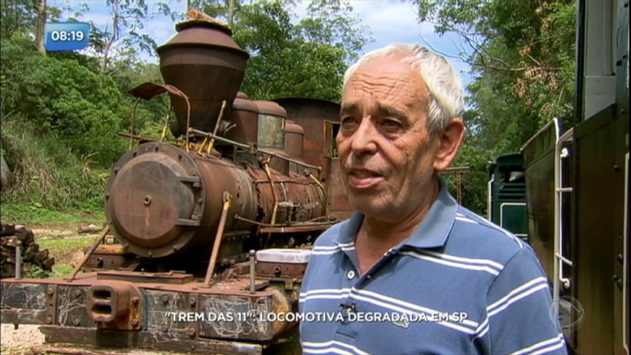 "Trem das 11" está se degradando em pátio na zona norte de São Paulo