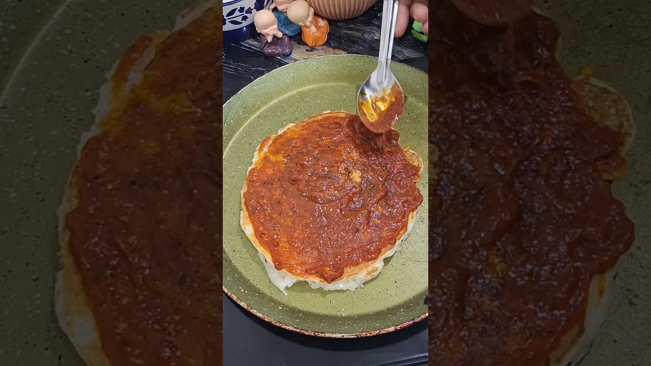 Rava Double Cheese Pizza 🍕 | No Oven | Jain Recipe |Suji Pizza Recipe 