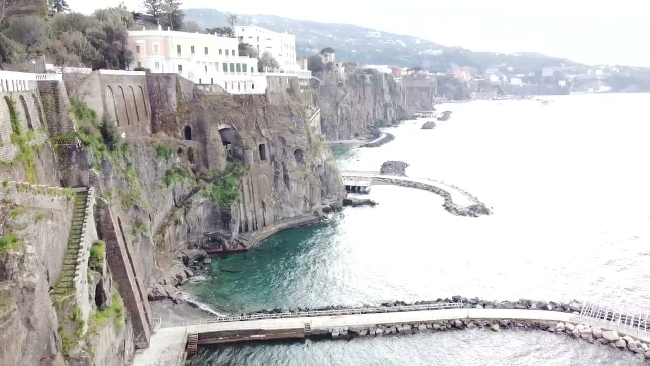 Sorrento da Drone Campania Napoli DJI 0281