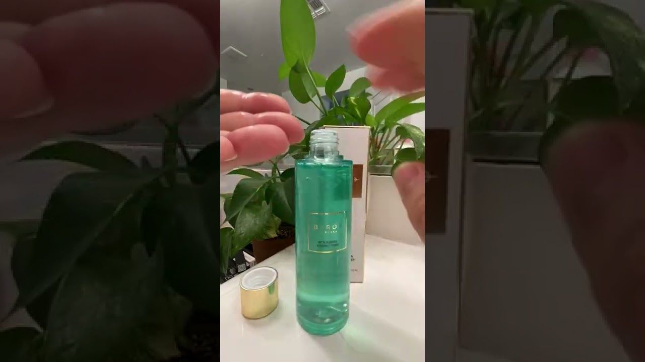 Byroe Bitter Green Essence Toner Review, Thicker gel toner & reduction in pore size