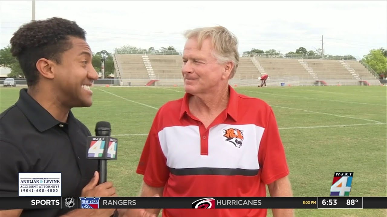 Jackson honors former coach, AD Kevin Sullivan