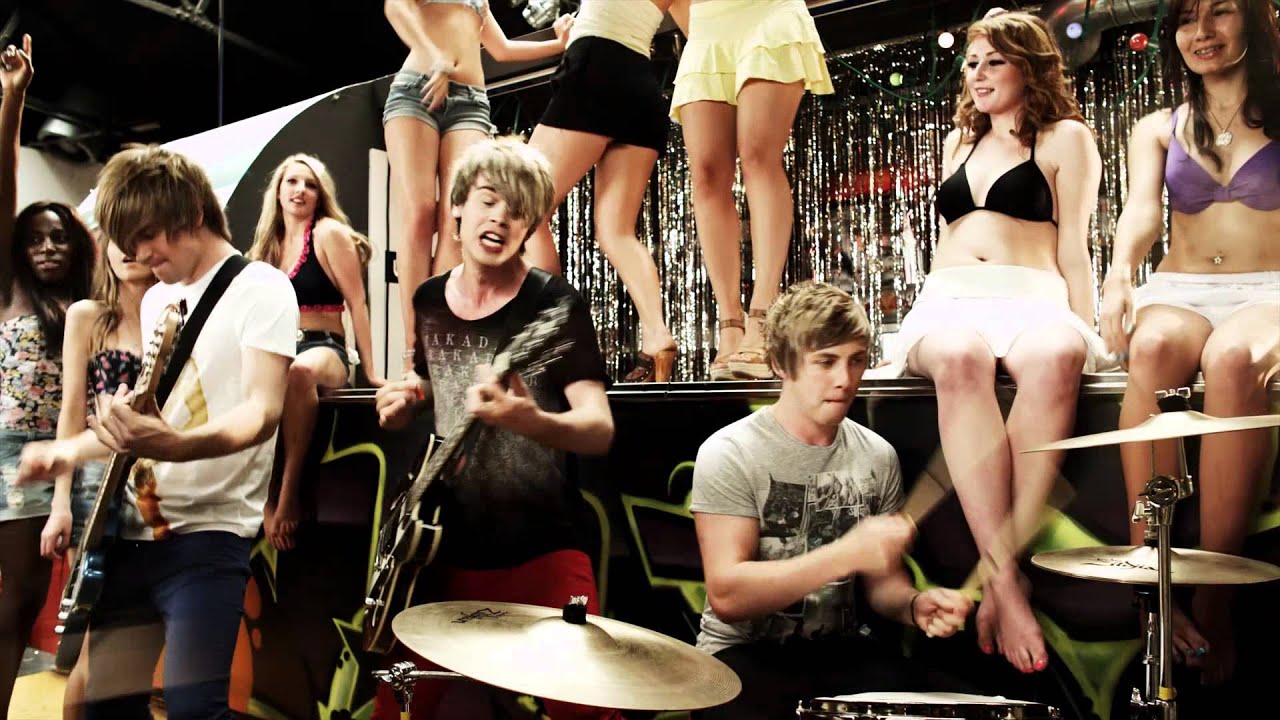 Twenty Twenty - Move It (Official Music Video)