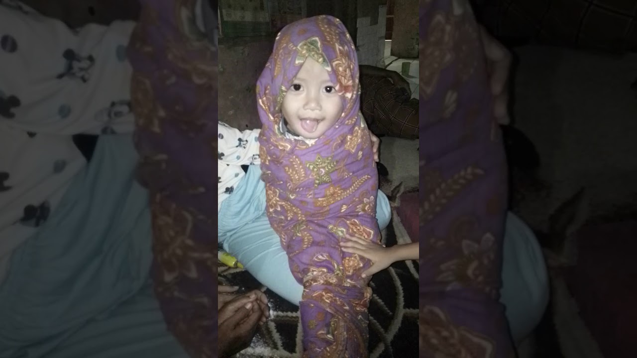 minta dibedong😂