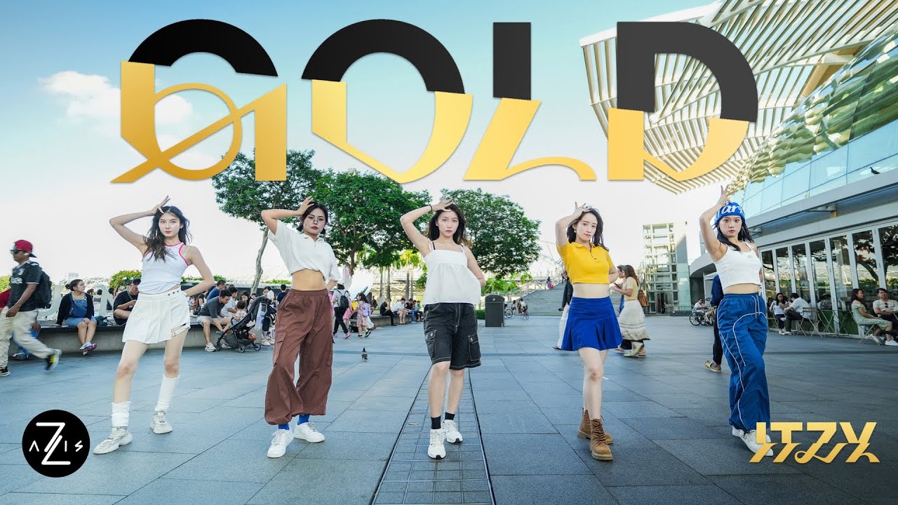 [KPOP IN PUBLIC / ONE TAKE] ITZY 