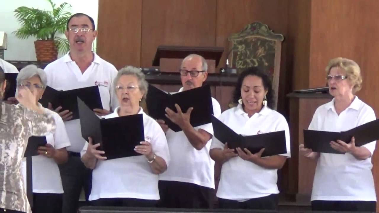 Crê no Senhor! - Coros Sacros - Arthur Lakschevitz