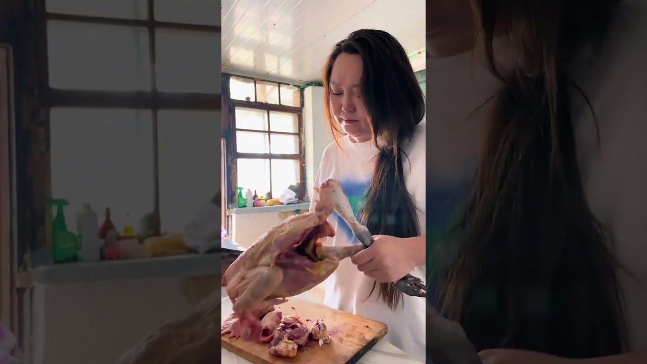 家里有这样的婆婆，对于老实的儿媳，简直就是到了地狱#偏心的婆婆 #家和万事兴