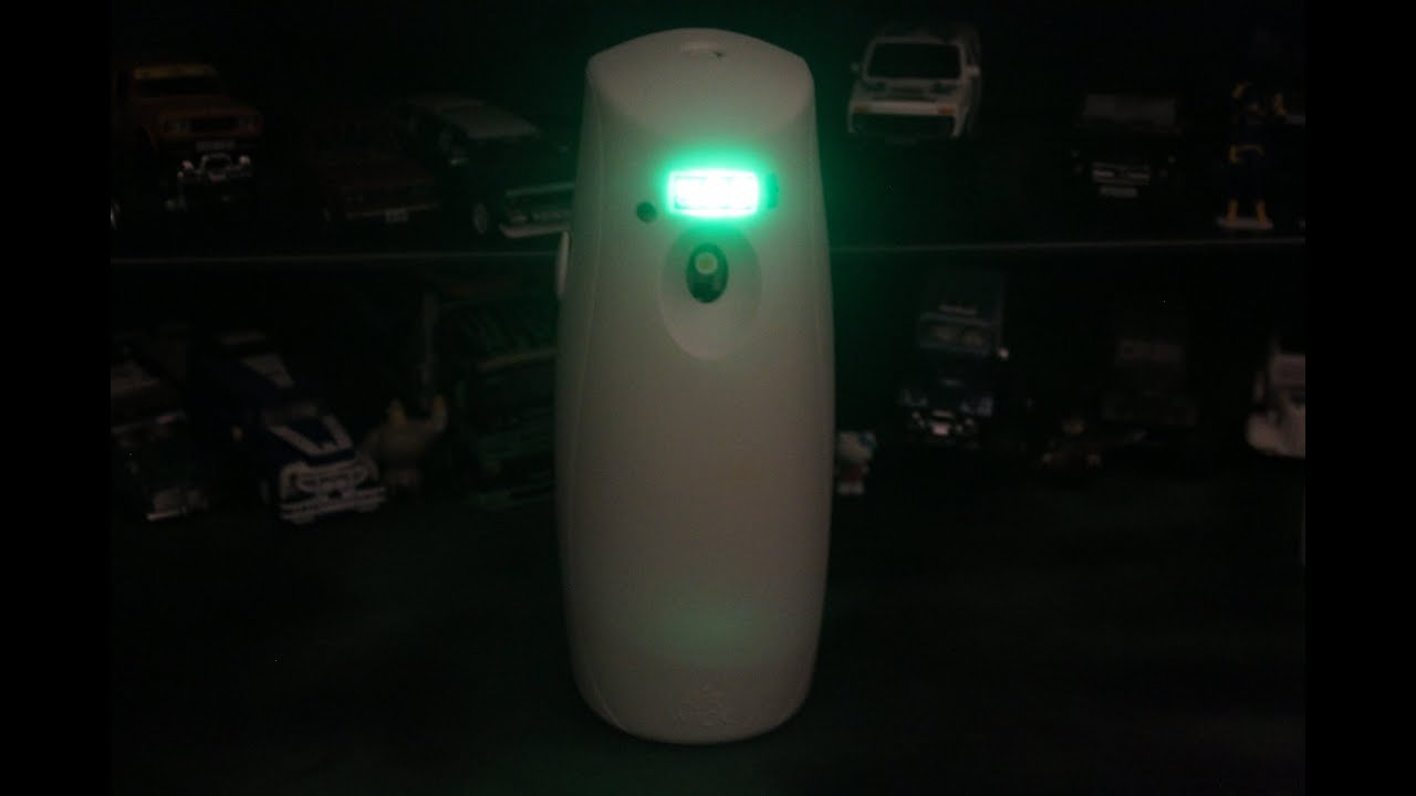 Автоматический освежитель воздуха Air Wick® Freshmatic с вольтметром и Li-Po аккумулятором 1500 мА