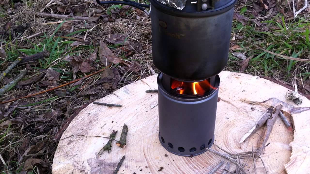 Outdoor-Holzvergaser 2.0 (Teil1): erstes Anheizen mit Holz  (HD - deutsch/german)