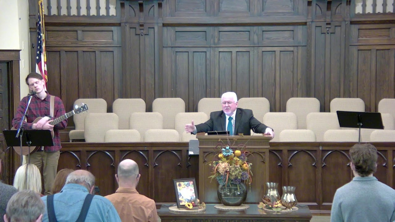 Morning Worship at FBC Moberly.