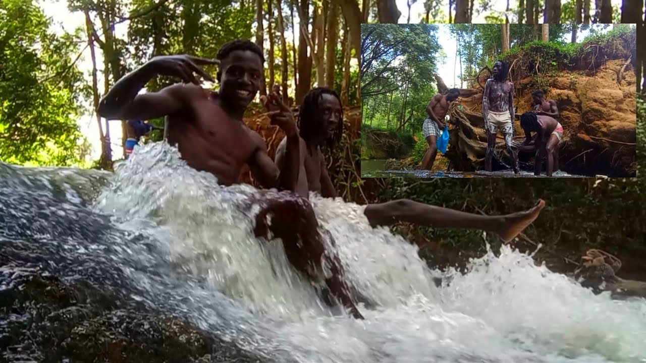 Just enjoying to the river said and my good friends 🍆🍆🍒just show some more love 💘 ❤ and support ❤ 